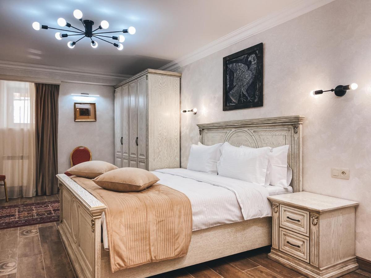 Aspar Boutique Hotel Jerevan Buitenkant foto