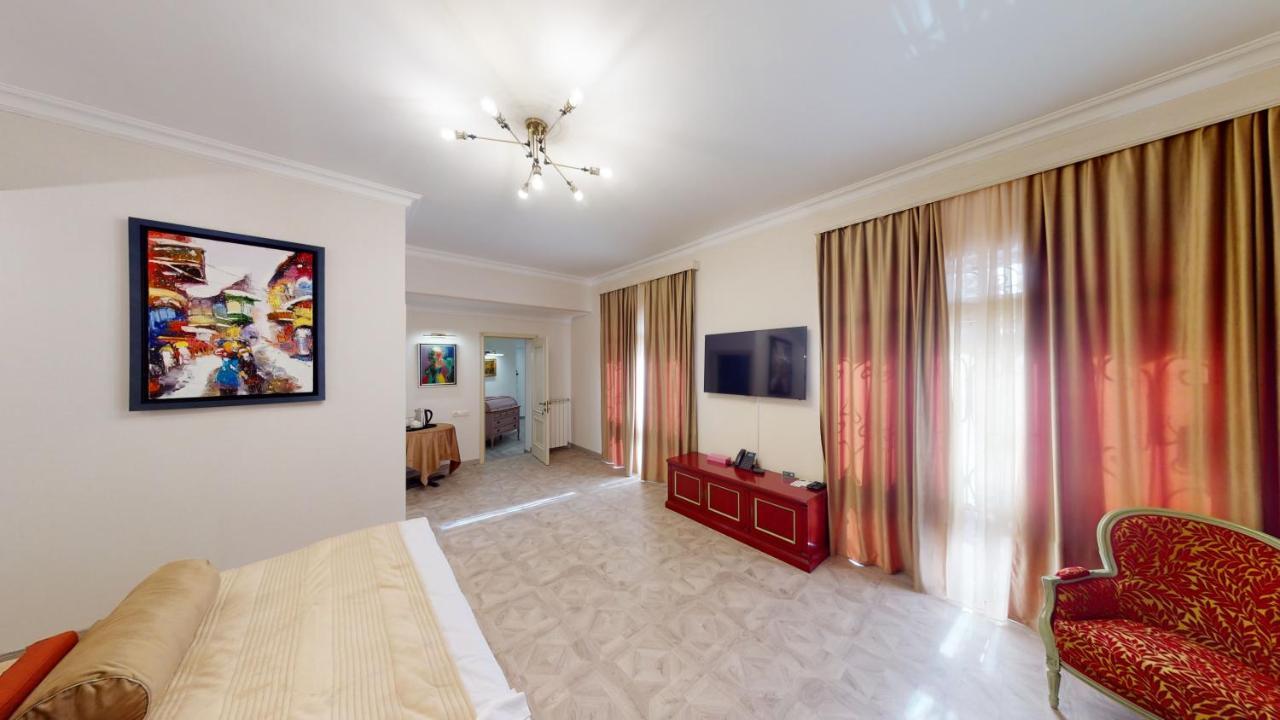 Aspar Boutique Hotel Jerevan Buitenkant foto