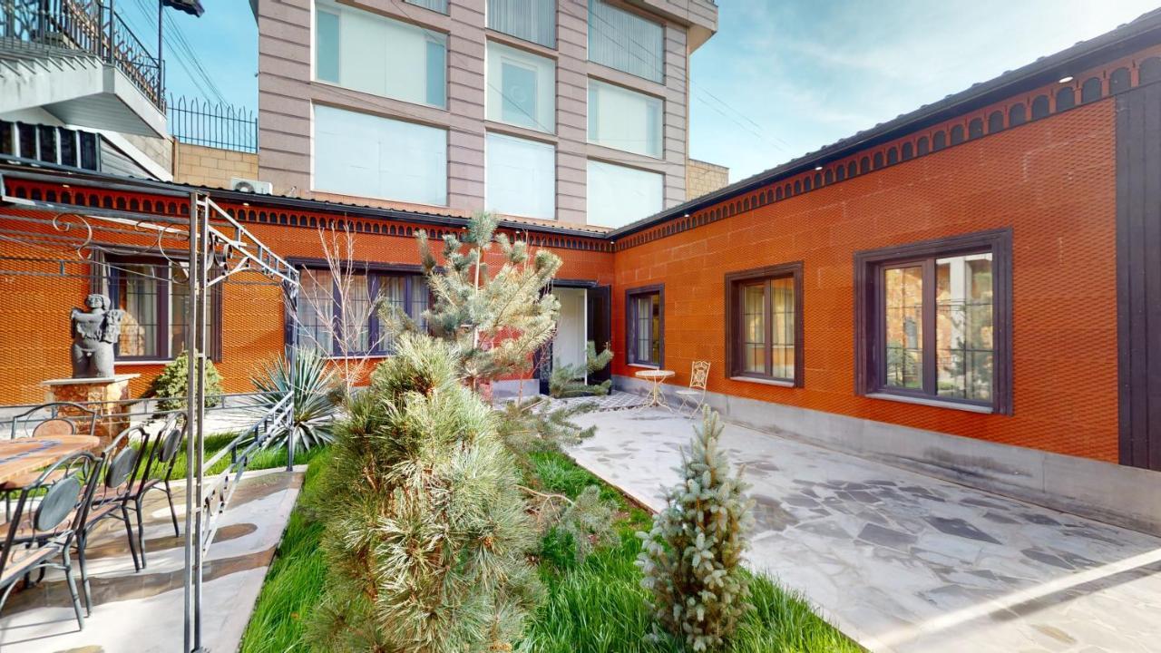 Aspar Boutique Hotel Jerevan Buitenkant foto
