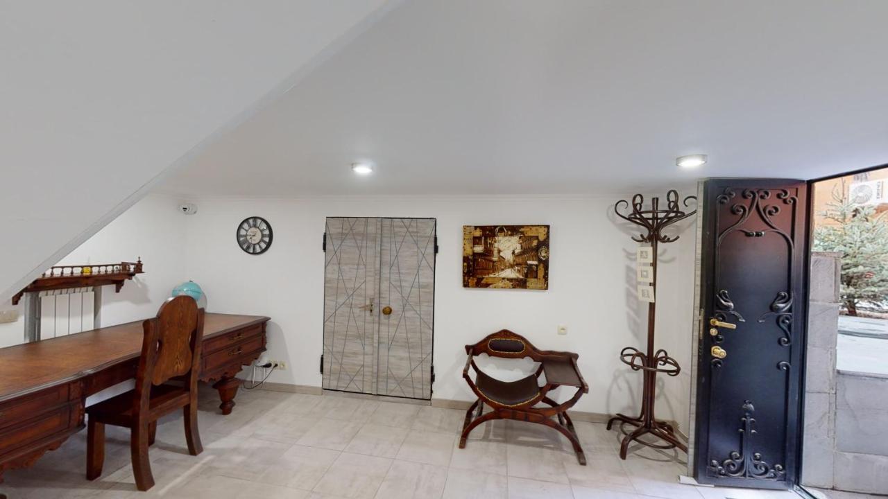 Aspar Boutique Hotel Jerevan Buitenkant foto