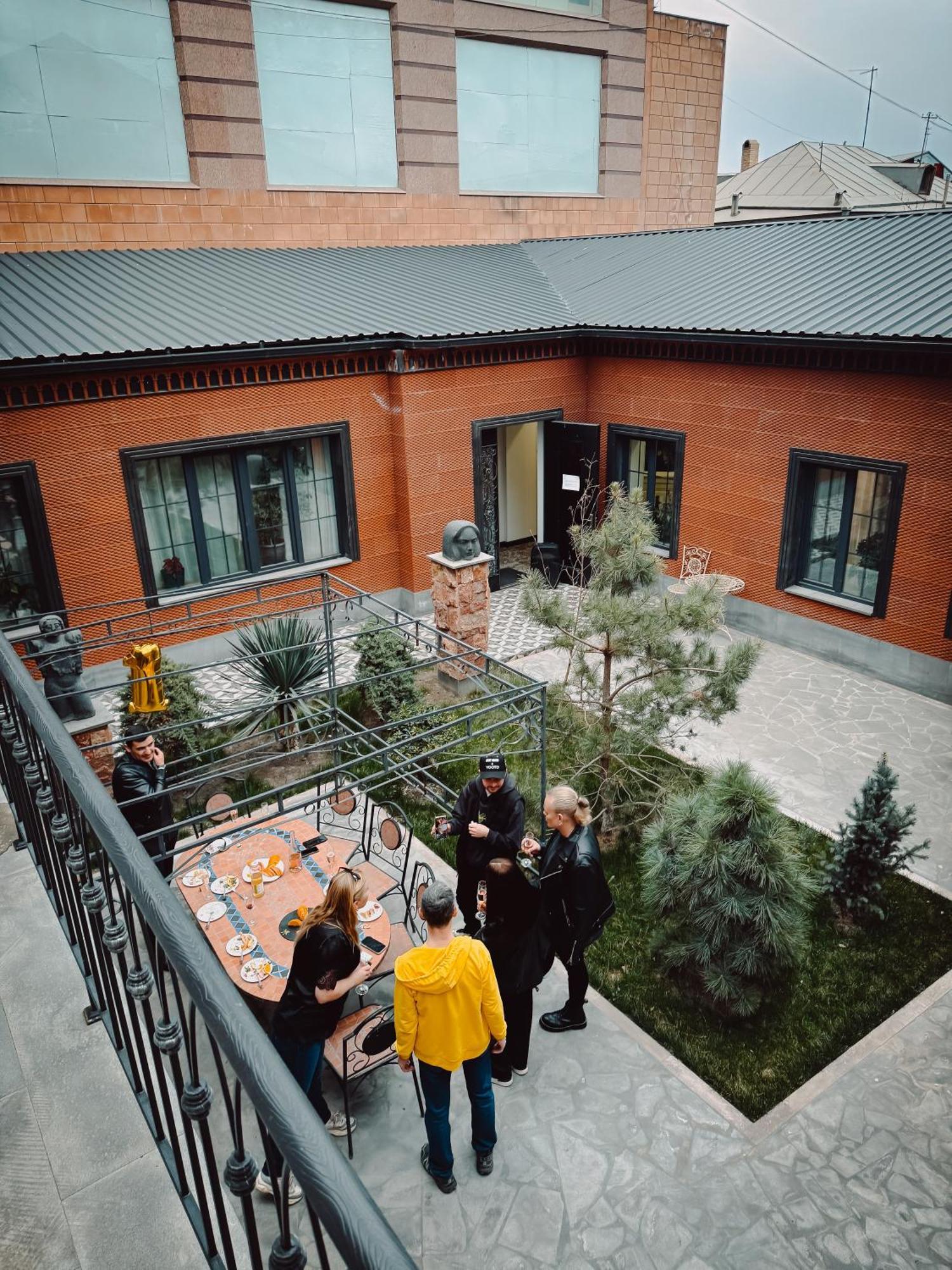 Aspar Boutique Hotel Jerevan Buitenkant foto